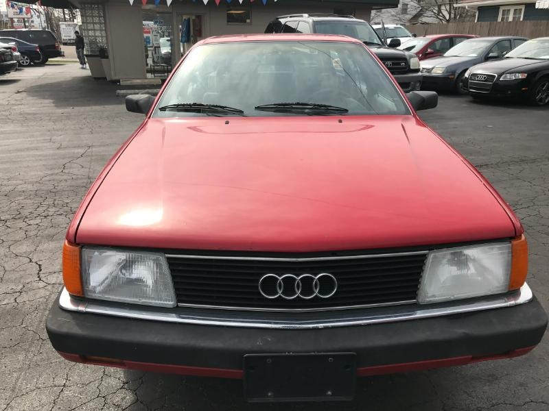 Illustration for article titled For $1,200, Could This 1988 Audi 5000S Make You Avant-Garde?